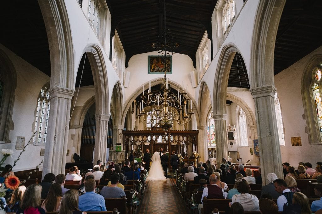 a lechlade wedding at st lawrence church